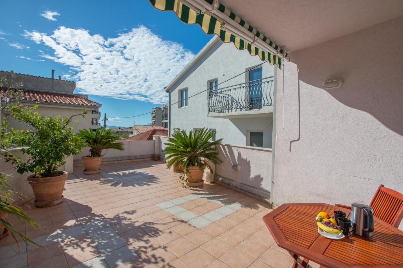 Apartments Marcela Makarska Exterior photo
